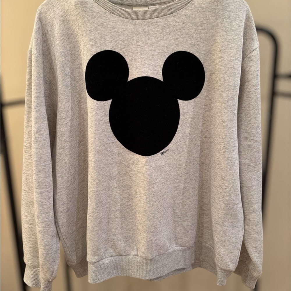 H&M Gray Sweatshirt with Black Design